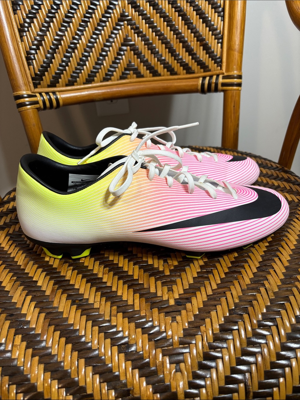 Nike Mercurial Victory V FG Volt Total Orange 651632-107